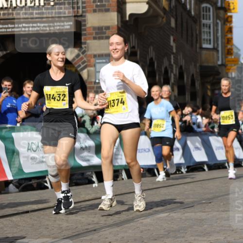 13.09.2026 - 21. swb-Marathon Bremen Strokosch-Dieckow http://msf.ph/oto/10384479 13.09.2026 11:06:32 Ziel 10204, 10375, 10376, 10662, 10681, 10682, 11029, 11156, 11340, 11374, 11432, 11460, 11674, 11690, 11775, 11786, 11849, 12479, 12486, 10323, 10654, 10795, 10849, 10989, 11021, 11066, 11370, 12146, 12219 meine-sportfotos.de