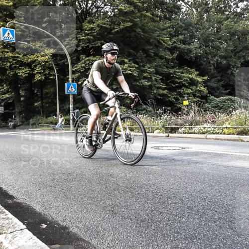 13.09.2026 - Stadtparktriathlon H.Heesch http://msf.ph/oto/10384486 13.09.2026 11:20:19 Radfahren 589, 596, 597 meine-sportfotos.de
