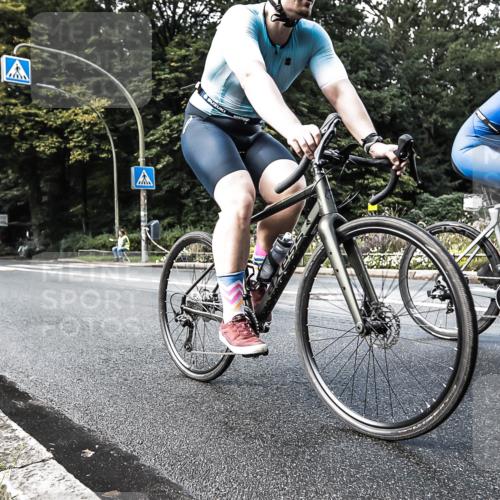 13.09.2026 - Stadtparktriathlon H.Heesch http://msf.ph/oto/10384503 13.09.2026 11:20:36 Radfahren 643, 670, 815 meine-sportfotos.de