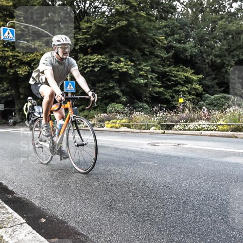 13.09.2026 - Stadtparktriathlon H.Heesch http://msf.ph/oto/10384513 13.09.2026 11:20:44 Radfahren 594, 641, 824 meine-sportfotos.de