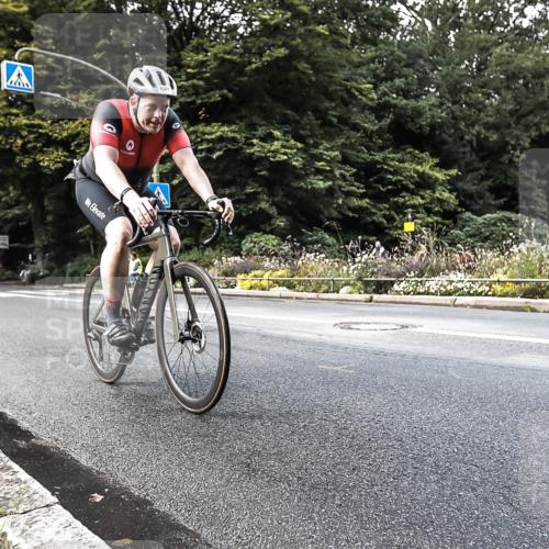 13.09.2026 - Stadtparktriathlon H.Heesch http://msf.ph/oto/10384522 13.09.2026 11:20:46 Radfahren 594, 602, 641, 824 meine-sportfotos.de