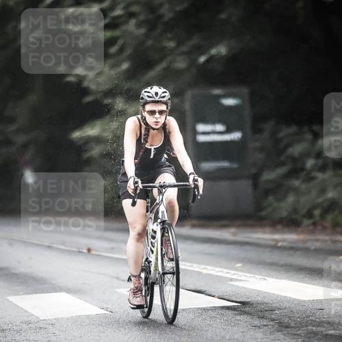 13.09.2026 - Stadtparktriathlon H.Heesch http://msf.ph/oto/10384524 13.09.2026 12:36:52 Radfahren 1081, 1138 meine-sportfotos.de