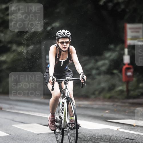 13.09.2026 - Stadtparktriathlon H.Heesch http://msf.ph/oto/10384540 13.09.2026 12:36:52 Radfahren 1081, 1138 meine-sportfotos.de