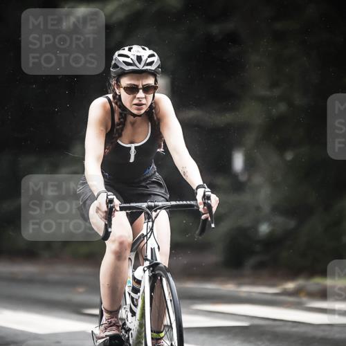 13.09.2026 - Stadtparktriathlon H.Heesch http://msf.ph/oto/10384556 13.09.2026 12:36:53 Radfahren 1081, 1138 meine-sportfotos.de