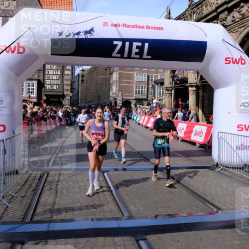 13.09.2026 - 21. swb-Marathon Bremen Tim E. http://msf.ph/oto/10384573 13.09.2026 13:22:24 Ziel 141, 148, 1601, 1645, 2051, 3021, 3652, 5193, 6621, 7625, 7917, 8452, 8924, 9599, 9839 meine-sportfotos.de