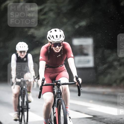 13.09.2026 - Stadtparktriathlon H.Heesch http://msf.ph/oto/10384590 13.09.2026 12:37:07 Radfahren 979, 1015, 1087, 1088, 1120, 1121, 1137, 1302 meine-sportfotos.de