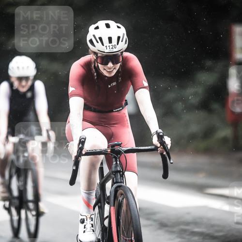 13.09.2026 - Stadtparktriathlon H.Heesch http://msf.ph/oto/10384602 13.09.2026 12:37:07 Radfahren 979, 1015, 1087, 1088, 1120, 1121, 1137, 1302 meine-sportfotos.de