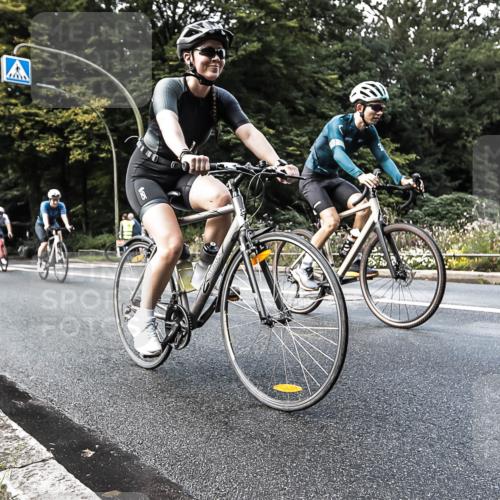 13.09.2026 - Stadtparktriathlon H.Heesch http://msf.ph/oto/10384621 13.09.2026 11:21:19 Radfahren 519, 644, 737, 740, 825 meine-sportfotos.de