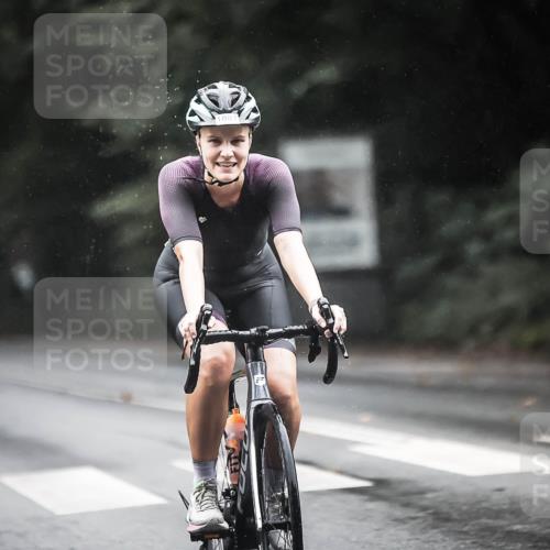 13.09.2026 - Stadtparktriathlon H.Heesch http://msf.ph/oto/10384630 13.09.2026 12:37:10 Radfahren 953, 979, 1015, 1087, 1088, 1120, 1137, 1158, 1247, 1302 meine-sportfotos.de