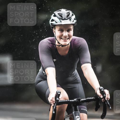 13.09.2026 - Stadtparktriathlon H.Heesch http://msf.ph/oto/10384650 13.09.2026 12:37:10 Radfahren 953, 979, 1015, 1087, 1088, 1120, 1137, 1158, 1247, 1302 meine-sportfotos.de