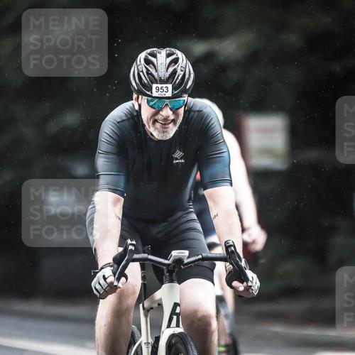 13.09.2026 - Stadtparktriathlon H.Heesch http://msf.ph/oto/10384657 13.09.2026 12:37:17 Radfahren 953, 1098, 1158, 1233, 1247, 1269, 1285, 1302 meine-sportfotos.de