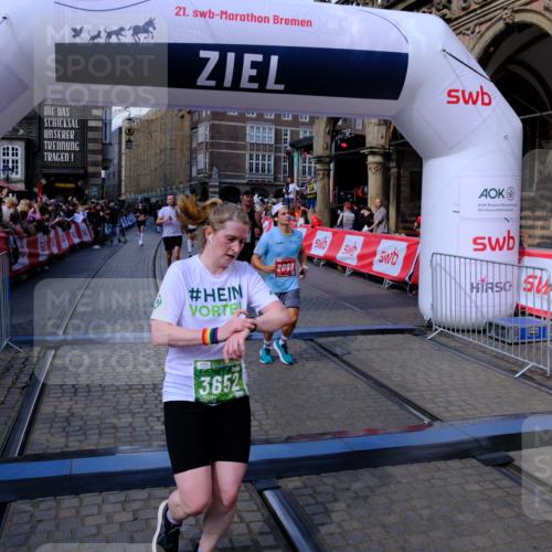13.09.2026 - 21. swb-Marathon Bremen Tim E. http://msf.ph/oto/10384668 13.09.2026 13:22:27 Ziel 148, 1601, 1645, 2051, 2499, 3021, 3652, 4204, 4211, 6621, 7625, 7917, 8447, 8452, 8574, 8924, 9599, 9668, 9839 meine-sportfotos.de