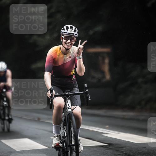 13.09.2026 - Stadtparktriathlon H.Heesch http://msf.ph/oto/10384678 13.09.2026 12:37:21 Radfahren 953, 1098, 1152, 1158, 1233, 1247, 1269, 1274, 1280, 1285 meine-sportfotos.de