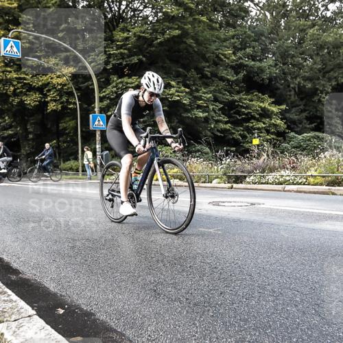 13.09.2026 - Stadtparktriathlon H.Heesch http://msf.ph/oto/10384685 13.09.2026 11:21:56 Radfahren 622, 787 meine-sportfotos.de