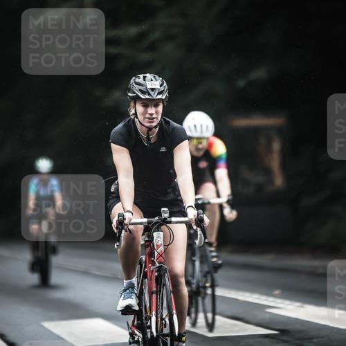 13.09.2026 - Stadtparktriathlon H.Heesch http://msf.ph/oto/10384723 13.09.2026 12:37:23 Radfahren 1098, 1152, 1233, 1269, 1274, 1280, 1285 meine-sportfotos.de