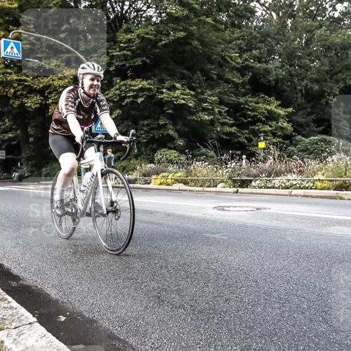 13.09.2026 - Stadtparktriathlon H.Heesch http://msf.ph/oto/10384733 13.09.2026 11:22:29 Radfahren 590, 671, 687, 780, 805 meine-sportfotos.de