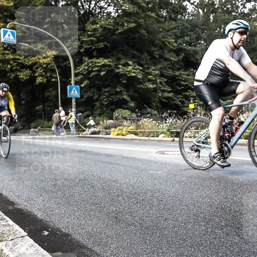 13.09.2026 - Stadtparktriathlon H.Heesch http://msf.ph/oto/10384783 13.09.2026 11:23:15 Radfahren 678, 708, 728, 800 meine-sportfotos.de