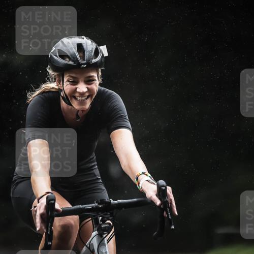 13.09.2026 - Stadtparktriathlon H.Heesch http://msf.ph/oto/10384815 13.09.2026 12:37:33 Radfahren 956, 1152, 1203, 1242 meine-sportfotos.de