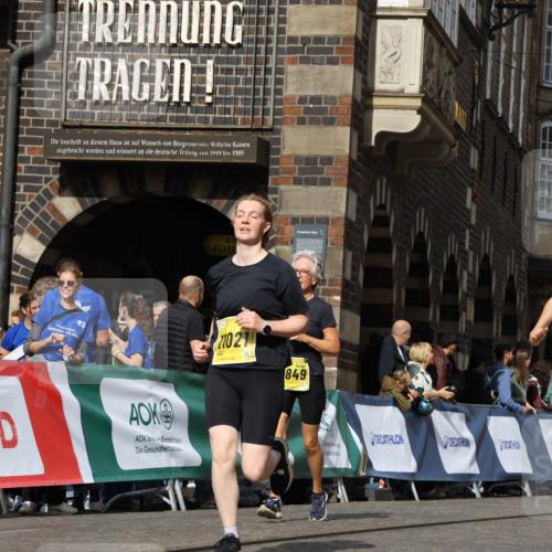 13.09.2026 - 21. swb-Marathon Bremen Strokosch-Dieckow http://msf.ph/oto/10384827 13.09.2026 11:06:44 Ziel 10376, 10681, 10682, 10852, 10853, 11028, 11240, 11340, 11374, 11432, 11690, 11729, 11849, 12217, 12479, 12485, 10378, 10663, 11066, 11257, 11370, 12124, 12219, 12249 meine-sportfotos.de
