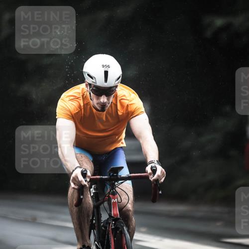 13.09.2026 - Stadtparktriathlon H.Heesch http://msf.ph/oto/10384830 13.09.2026 12:37:39 Radfahren 956, 1149, 1203, 1270, 1278 meine-sportfotos.de