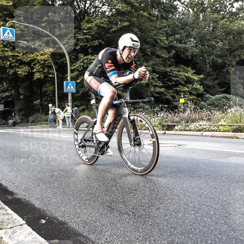 13.09.2026 - Stadtparktriathlon H.Heesch http://msf.ph/oto/10384841 13.09.2026 11:23:34 Radfahren 679, 802 meine-sportfotos.de