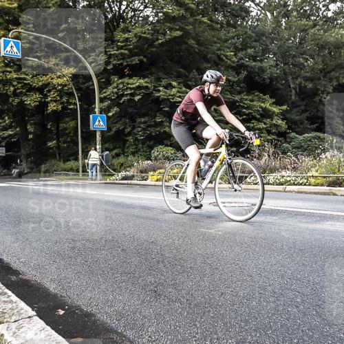 13.09.2026 - Stadtparktriathlon H.Heesch http://msf.ph/oto/10384847 13.09.2026 11:23:40 Radfahren 765, 804 meine-sportfotos.de