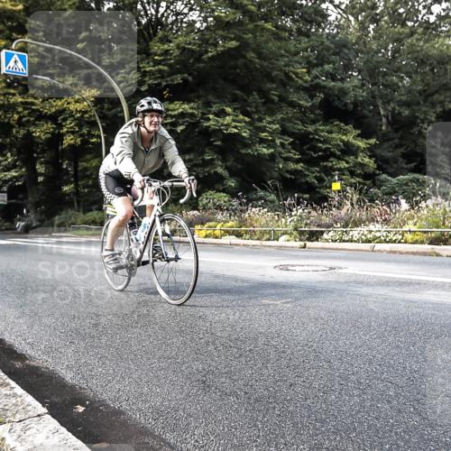 13.09.2026 - Stadtparktriathlon H.Heesch http://msf.ph/oto/10384858 13.09.2026 11:23:49 Radfahren 756, 774 meine-sportfotos.de