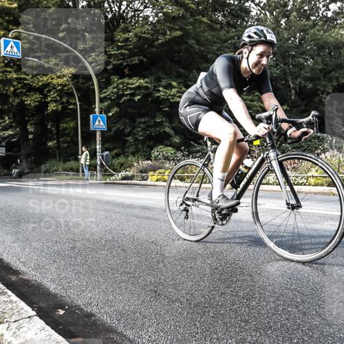 13.09.2026 - Stadtparktriathlon H.Heesch http://msf.ph/oto/10384864 13.09.2026 11:23:56 Radfahren 601, 729, 744 meine-sportfotos.de