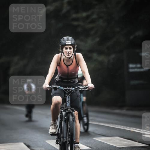 13.09.2026 - Stadtparktriathlon H.Heesch http://msf.ph/oto/10384865 13.09.2026 12:37:43 Radfahren 956, 1149, 1267, 1270, 1278, 1298 meine-sportfotos.de