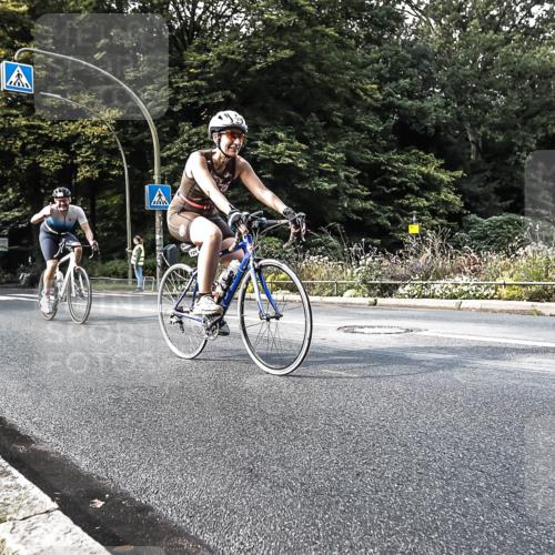 13.09.2026 - Stadtparktriathlon H.Heesch http://msf.ph/oto/10384872 13.09.2026 11:23:57 Radfahren 601, 677, 729, 744 meine-sportfotos.de