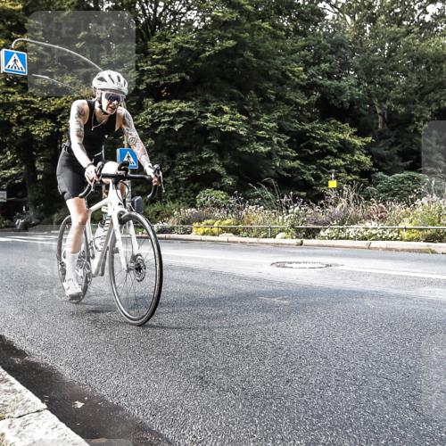 13.09.2026 - Stadtparktriathlon H.Heesch http://msf.ph/oto/10384894 13.09.2026 11:24:25 Radfahren 655, 676, 712 meine-sportfotos.de