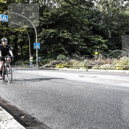 13.09.2026 - Stadtparktriathlon H.Heesch http://msf.ph/oto/10384945 13.09.2026 11:24:40 Radfahren 722, 739, 762, 795, 1799 meine-sportfotos.de