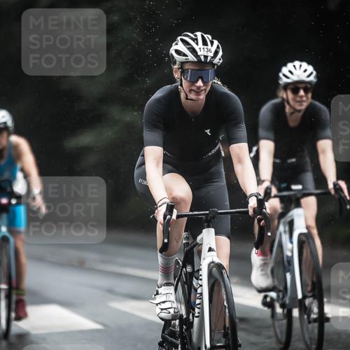 13.09.2026 - Stadtparktriathlon H.Heesch http://msf.ph/oto/10384955 13.09.2026 12:37:54 Radfahren 1076, 1101, 1136, 1232, 1255, 1256 meine-sportfotos.de