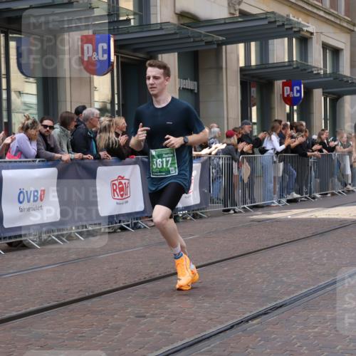 13.09.2026 - 21. swb-Marathon Bremen Strokosch-Dieckow http://msf.ph/oto/10384973 13.09.2026 12:51:12 Ziel 3617, 13033, 858, 1214, 1453, 1639 meine-sportfotos.de