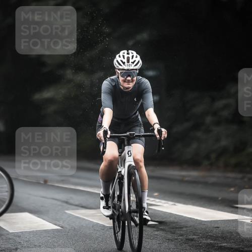 13.09.2026 - Stadtparktriathlon H.Heesch http://msf.ph/oto/10384992 13.09.2026 12:37:56 Radfahren 1076, 1101, 1136, 1232, 1248, 1255, 1256 meine-sportfotos.de