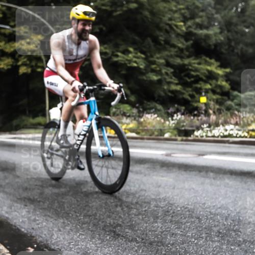 13.09.2026 - Stadtparktriathlon H.Heesch http://msf.ph/oto/10385000 13.09.2026 13:10:39 Radfahren 1193, 1363, 1389 meine-sportfotos.de