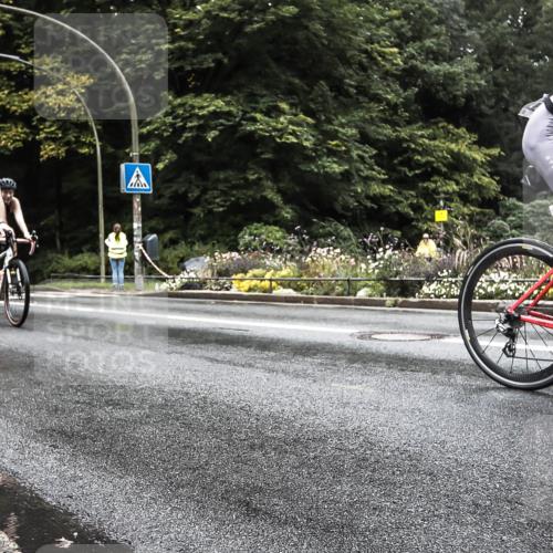 13.09.2026 - Stadtparktriathlon H.Heesch http://msf.ph/oto/10385007 13.09.2026 13:10:47 Radfahren 1355, 1373, 1425, 1427 meine-sportfotos.de