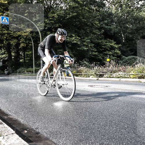 13.09.2026 - Stadtparktriathlon H.Heesch http://msf.ph/oto/10385010 13.09.2026 11:24:49 Radfahren 606 meine-sportfotos.de
