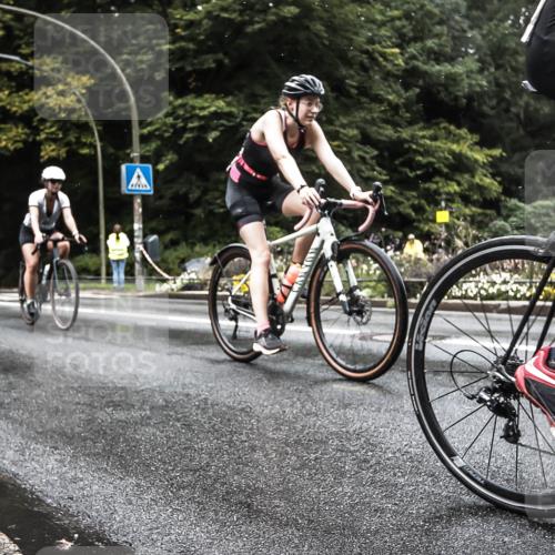 13.09.2026 - Stadtparktriathlon H.Heesch http://msf.ph/oto/10385018 13.09.2026 13:10:47 Radfahren 1355, 1373, 1425, 1427 meine-sportfotos.de