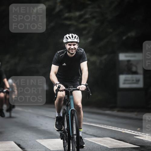 13.09.2026 - Stadtparktriathlon H.Heesch http://msf.ph/oto/10385039 13.09.2026 12:38:02 Radfahren 949, 1072, 1101, 1108, 1248, 1254 meine-sportfotos.de