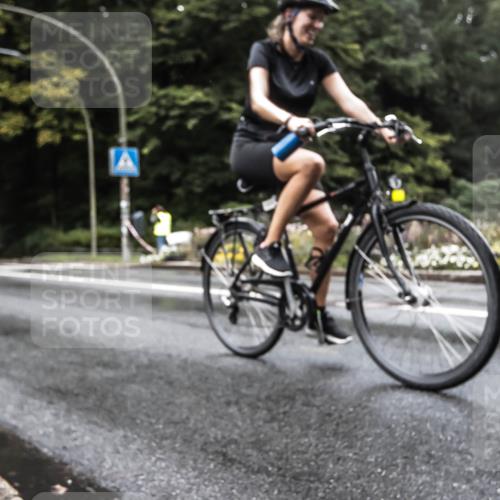 13.09.2026 - Stadtparktriathlon H.Heesch http://msf.ph/oto/10385049 13.09.2026 13:11:11 Radfahren 1216 meine-sportfotos.de