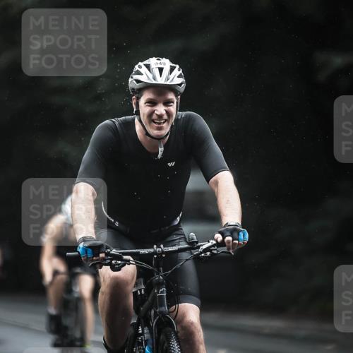 13.09.2026 - Stadtparktriathlon H.Heesch http://msf.ph/oto/10385064 13.09.2026 12:38:05 Radfahren 949, 1072, 1108, 1179, 1248, 1254 meine-sportfotos.de