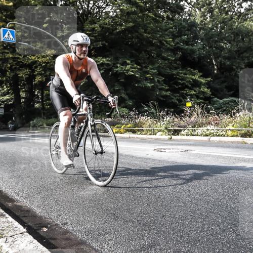 13.09.2026 - Stadtparktriathlon H.Heesch http://msf.ph/oto/10385065 13.09.2026 11:25:08 Radfahren 639, 663, 684, 735, 752, 763, 772 meine-sportfotos.de