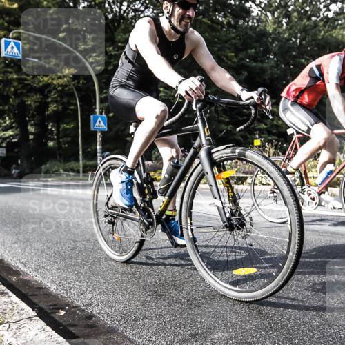 13.09.2026 - Stadtparktriathlon H.Heesch http://msf.ph/oto/10385071 13.09.2026 11:25:10 Radfahren 639, 663, 684, 735, 772 meine-sportfotos.de