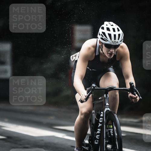 13.09.2026 - Stadtparktriathlon H.Heesch http://msf.ph/oto/10385089 13.09.2026 12:38:06 Radfahren 949, 1072, 1108, 1179, 1248, 1254 meine-sportfotos.de