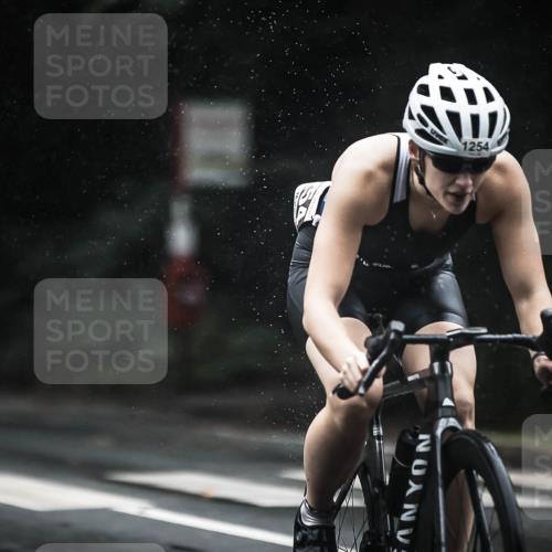 13.09.2026 - Stadtparktriathlon H.Heesch http://msf.ph/oto/10385096 13.09.2026 12:38:06 Radfahren 949, 1072, 1108, 1179, 1248, 1254 meine-sportfotos.de
