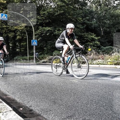 13.09.2026 - Stadtparktriathlon H.Heesch http://msf.ph/oto/10385097 13.09.2026 11:25:14 Radfahren 736, 770, 819 meine-sportfotos.de