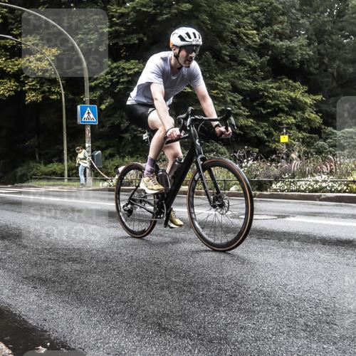 13.09.2026 - Stadtparktriathlon H.Heesch http://msf.ph/oto/10385099 13.09.2026 13:11:48 Radfahren 1196, 1220, 1291, 1443 meine-sportfotos.de