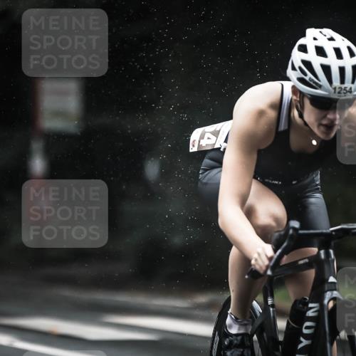 13.09.2026 - Stadtparktriathlon H.Heesch http://msf.ph/oto/10385101 13.09.2026 12:38:06 Radfahren 949, 1072, 1108, 1179, 1248, 1254 meine-sportfotos.de
