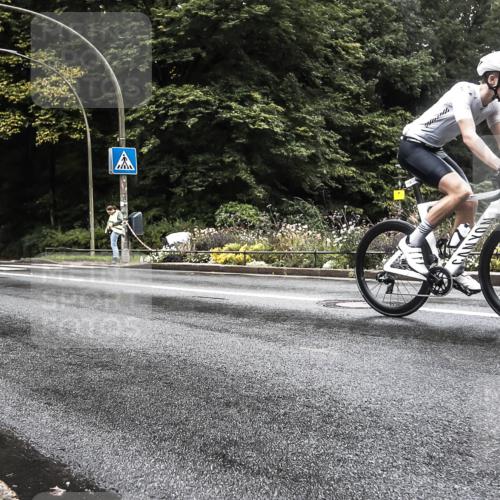 13.09.2026 - Stadtparktriathlon H.Heesch http://msf.ph/oto/10385103 13.09.2026 13:11:52 Radfahren 1336, 1338, 1378, 1392 meine-sportfotos.de